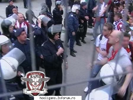 JANDARMI SPURCATI - incidente dinamo-RAPID - POZE